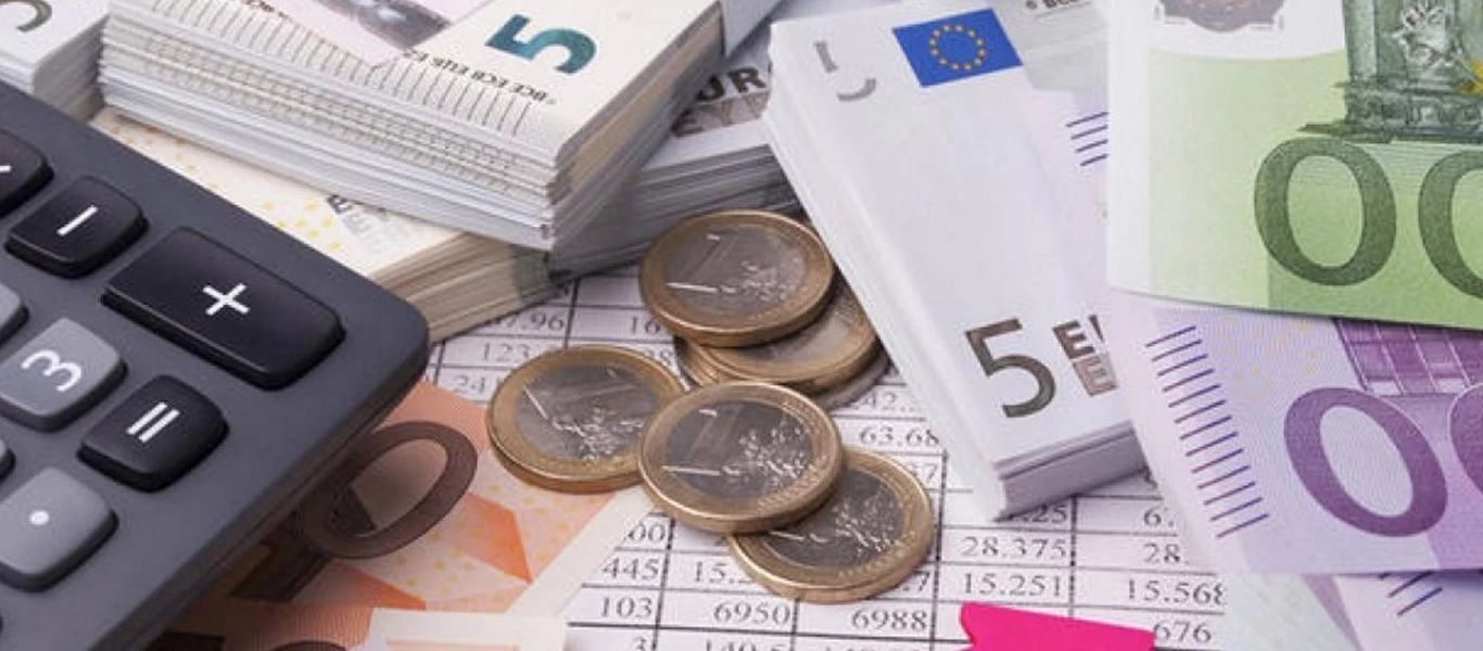 Όσα πρέπει να ξέρετε για τις αφορολόγητες δωρεές χρημάτων προς παιδιά, αδέλφια, ανίψια & θείους